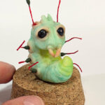 Glowb glow grub